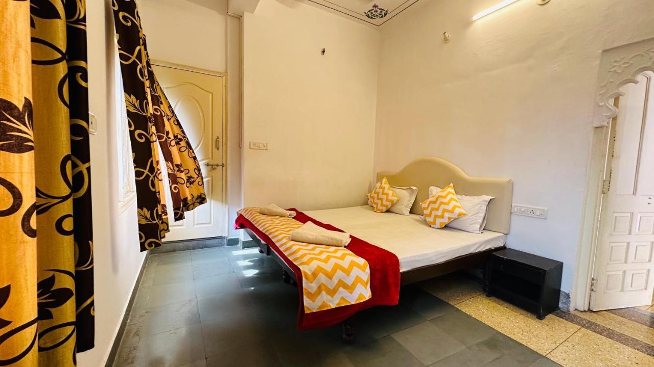 Maa Ji House On Lake Pichola Udaipur Bagian luar foto